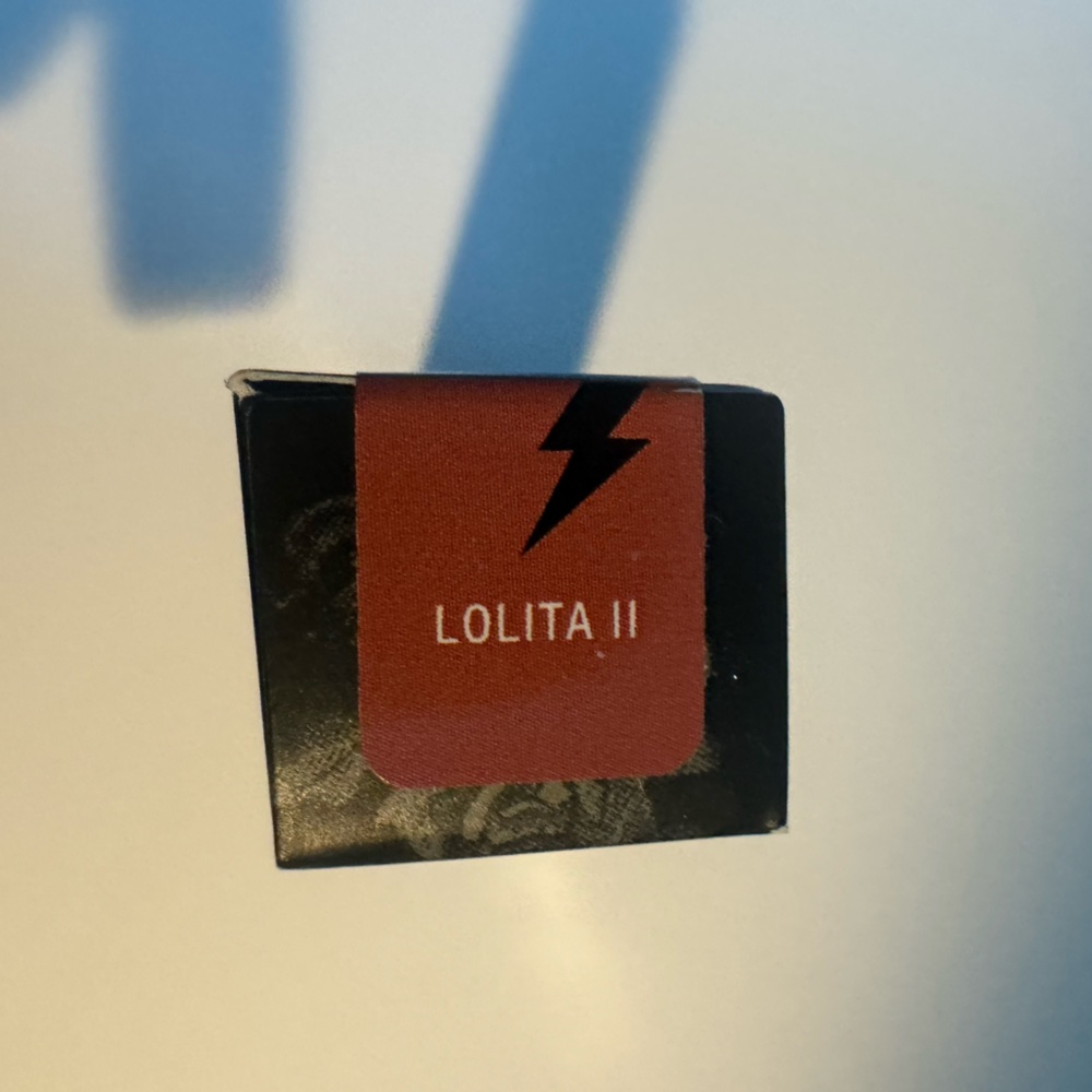 BNIB KVD Lolita 2 everlasting after company sold-before change orangebrown - Picture 3 of 6